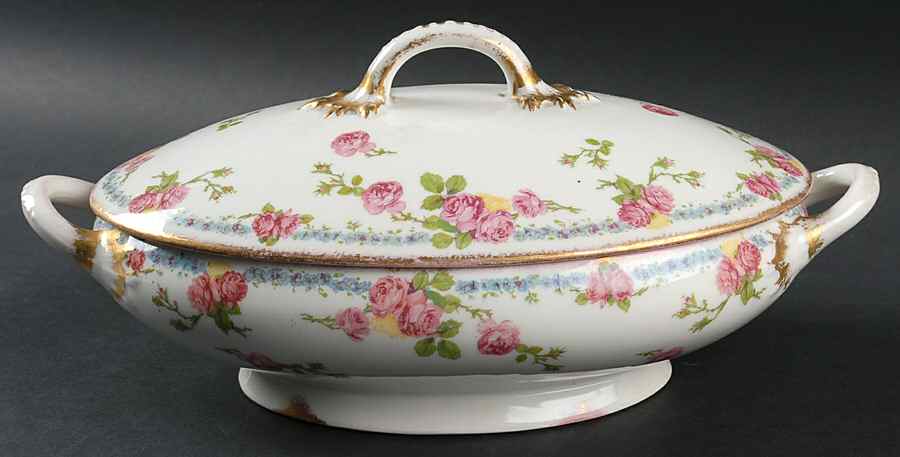 POY640 Oval Covered Vegetable by Jean Pouyat-1