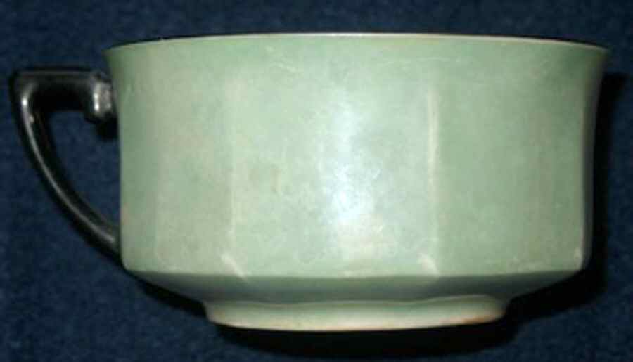 PUN127 Footed Cup by Porcelain Union-1