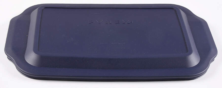 Sculptured Clear Plastic Lid for 13" Rectangular Baker by Pyrex-1