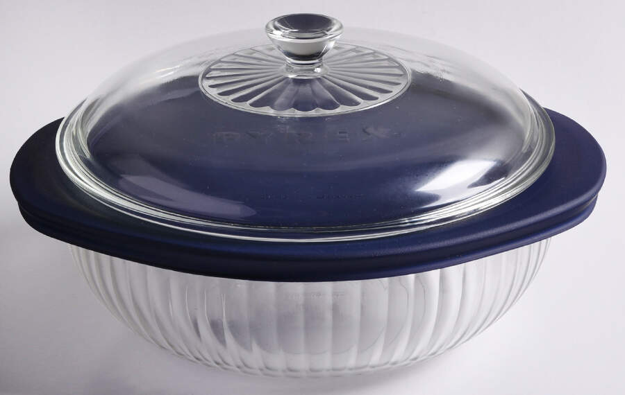 Sculptured Clear 2 Qt Round Casserole with Glass & Plastic Lids by Pyrex-1