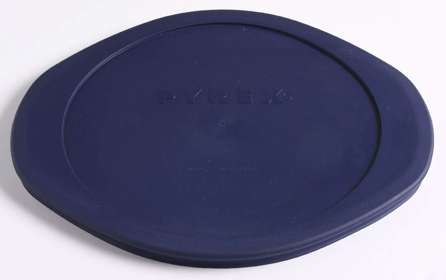 Sculptured Clear Plastic Lid for 2 Qt Casserole by Pyrex-1