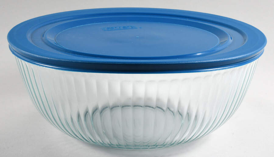Sculptured Clear 11" Salad Serving Bowl & Plastic Lid by Pyrex-1