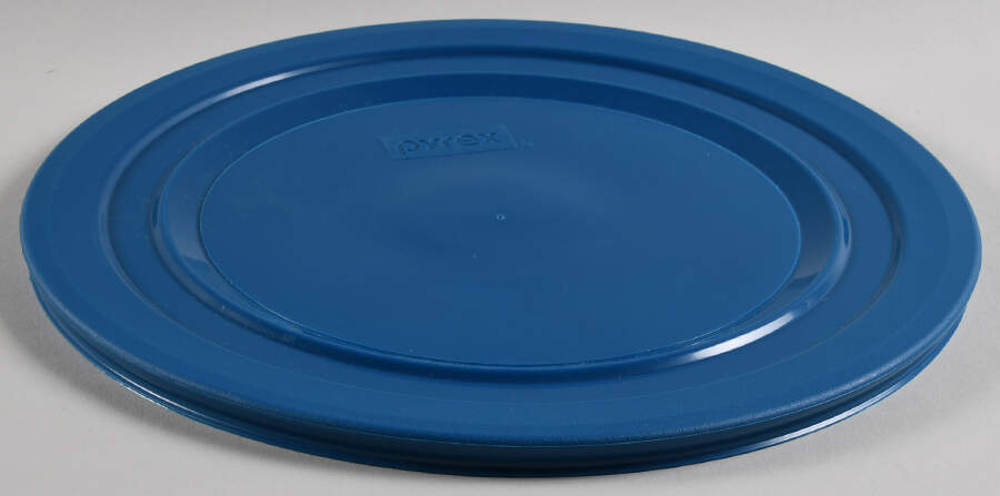 Sculptured Clear Plastic Lid for 11" Salad Serving Bowl by Pyrex-1