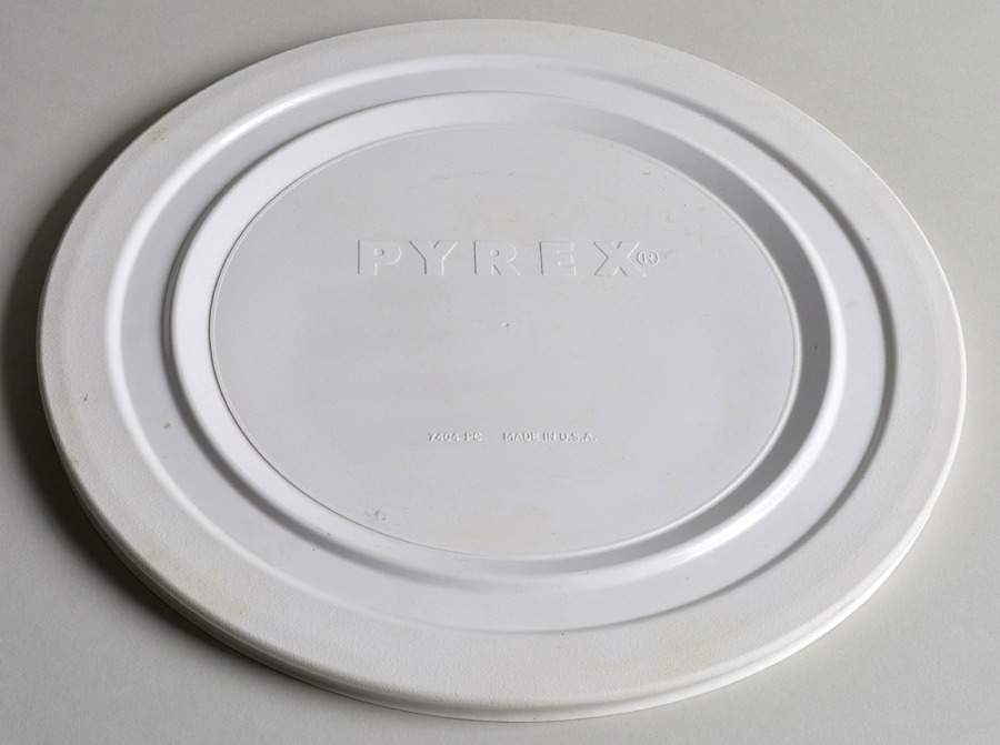 Sculptured Clear Plastic Lid for 11" Salad Serving Bowl by Pyrex-1