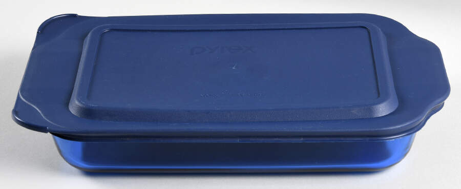 Originals Cobalt Blue 11" Rectangular Baker W/Plastic Lid by Pyrex-1