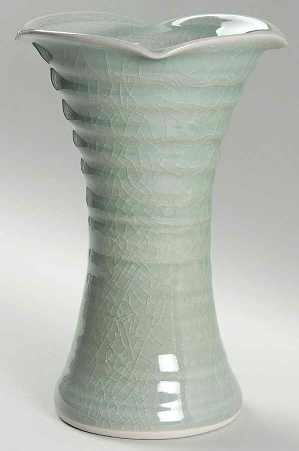 Dorset 7" Vase by Simon Pearce-1
