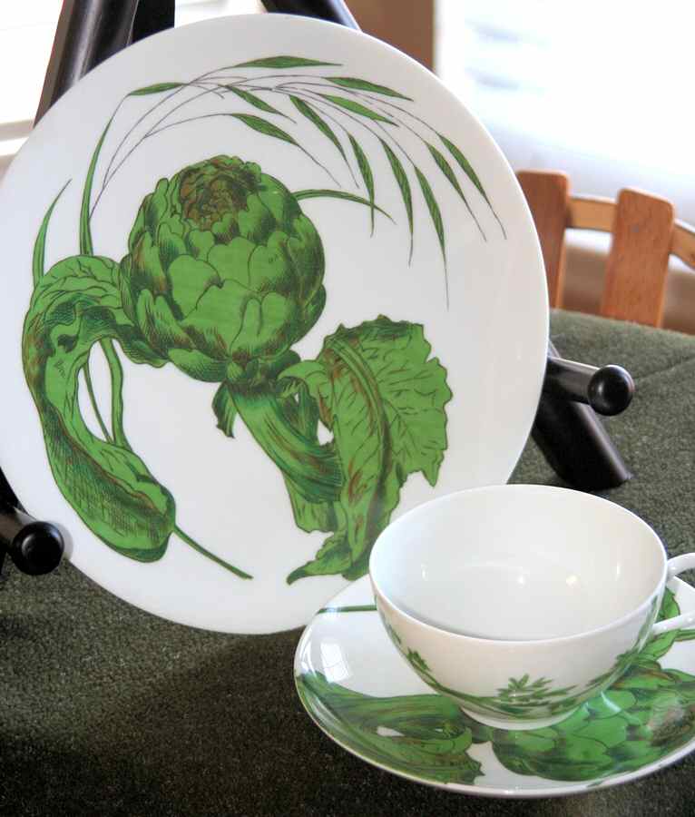 PDP20 Dinner Plate by Porcelaine De Paris-1