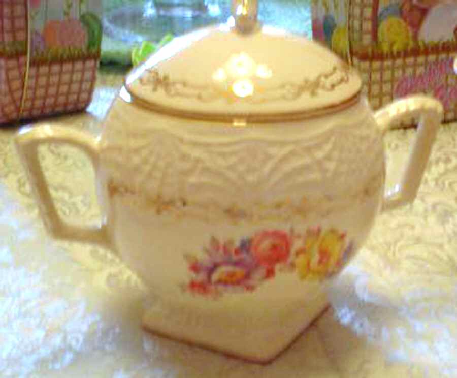 PCP271 Sugar Bowl & Lid by Paden City-1