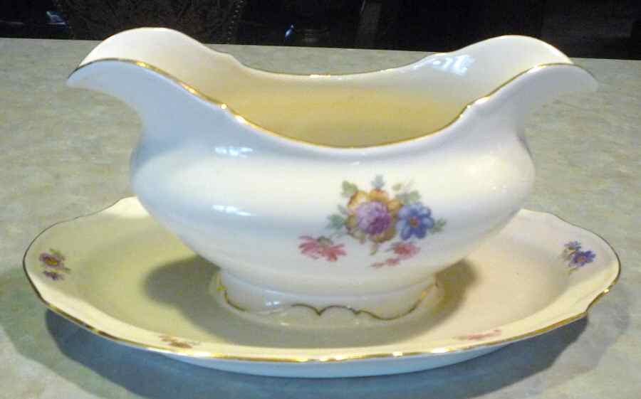 PRG63 Gravy Boat with Attached Underplate by Porsgrund-1