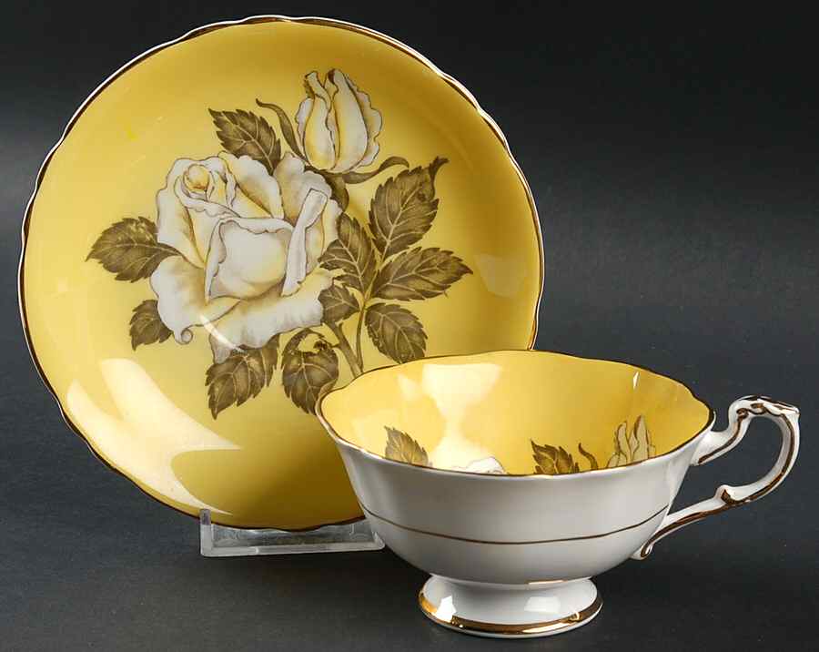A1542 Footed Cup & Saucer Set by Paragon-1