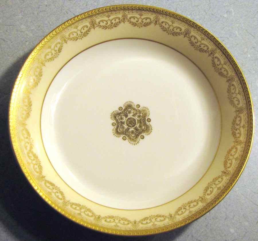 POY645 Dinner Plate by Jean Pouyat-1