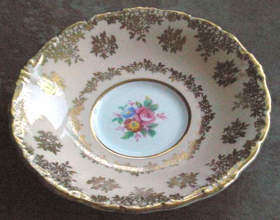 A198-5 Saucer by Paragon-1