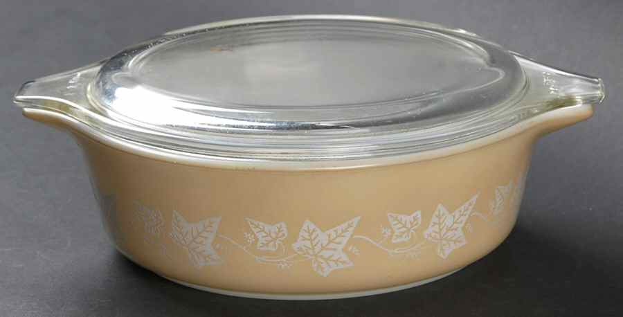 Sandalwood 1 Pt Round Covered Casserole by Pyrex-1