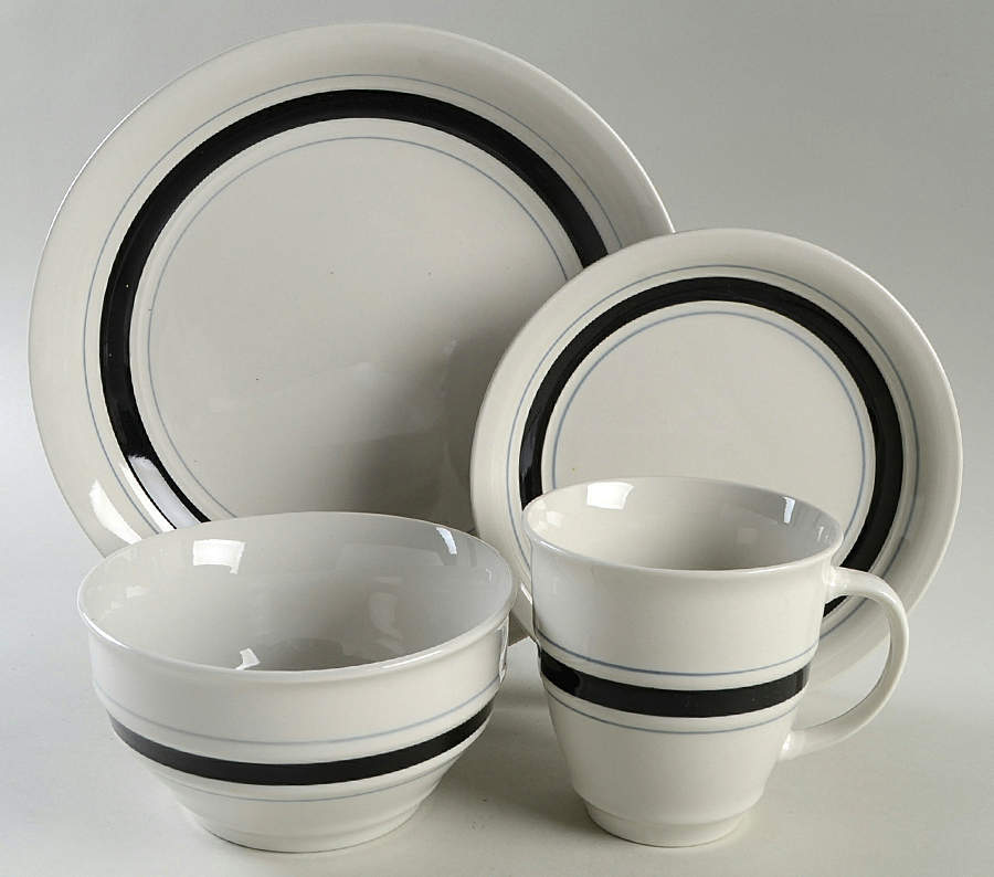 Clipper Black 4 Piece Place Setting by Pfaltzgraff-1