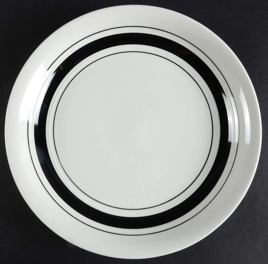 Clipper Black Dinner Plate by Pfaltzgraff-1