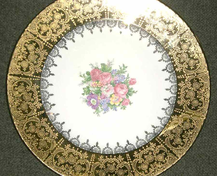 PCP275 Dinner Plate by Paden City-1