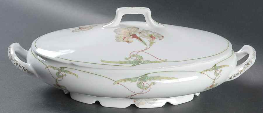 2375 Oval Covered Vegetable by Pfeiffer & Lowenstein-1