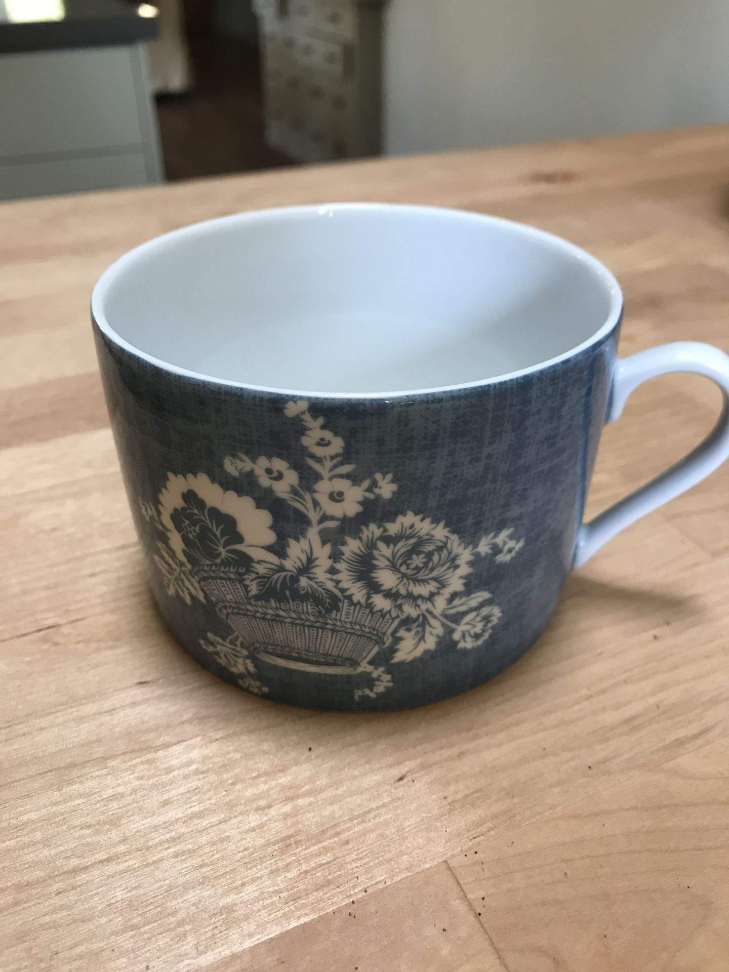 Paniers Fleuris Blue Flat Cup by Pierre Frey (Patrick Frey)-1