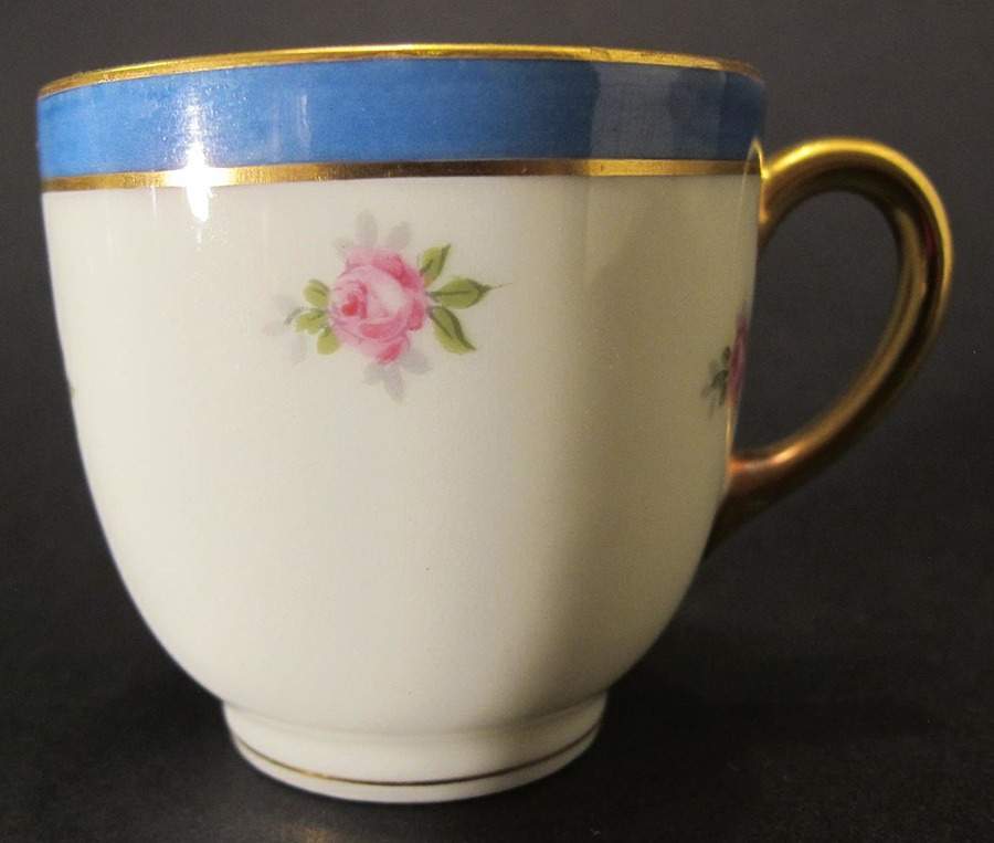 POY712 Flat Demitasse Cup by Jean Pouyat-1