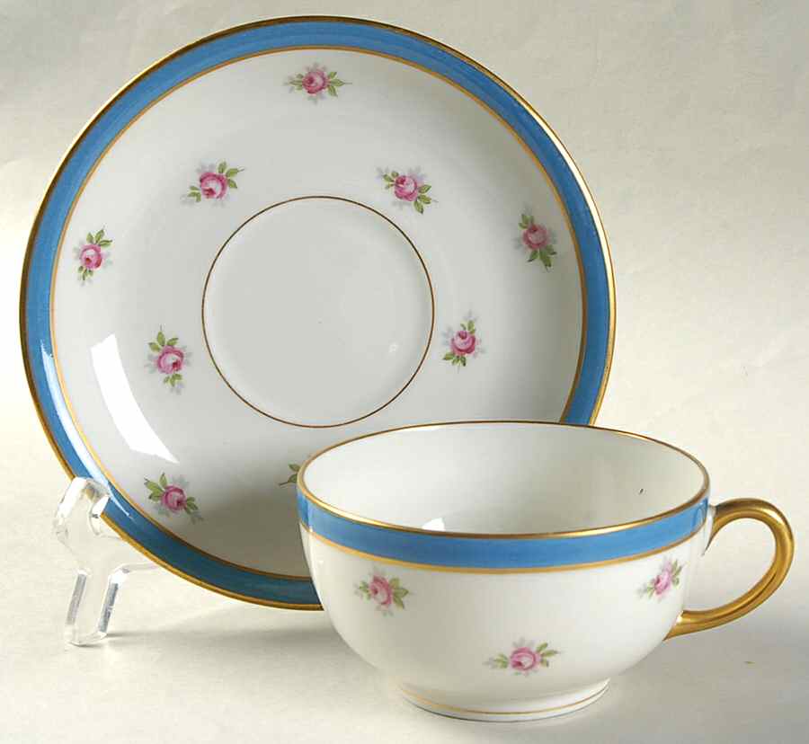 POY712 Footed Cup & Saucer Set by Jean Pouyat-1