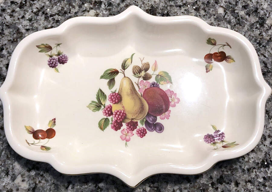 PAL16 10" Oval Vegetable Bowl by Palissy-1