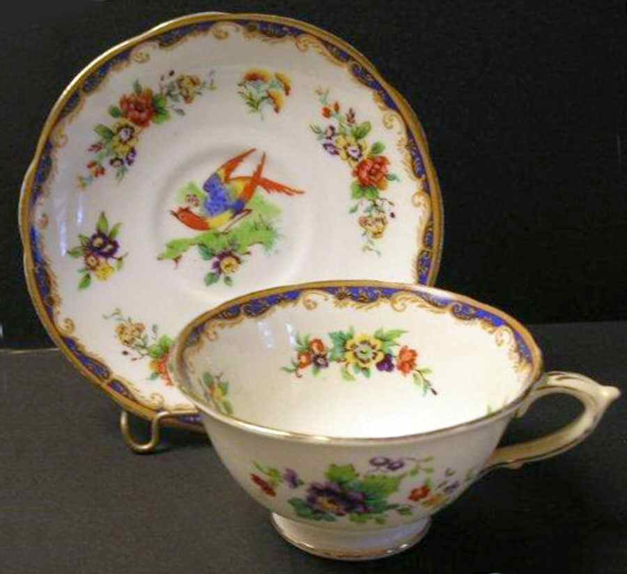 F39 Footed Cup & Saucer Set by Paragon-1
