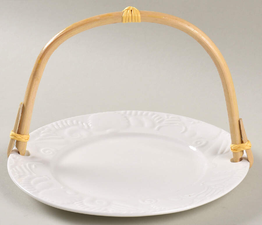 Lido Beach 5 3/8"-5 5/8" Bamboo Handled Serving Plate  HC by Pfaltzgraff-1