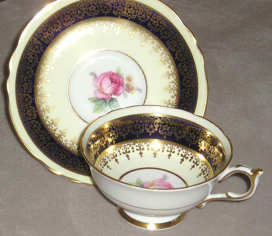 A1034 Footed Cup & Saucer Set by Paragon-1