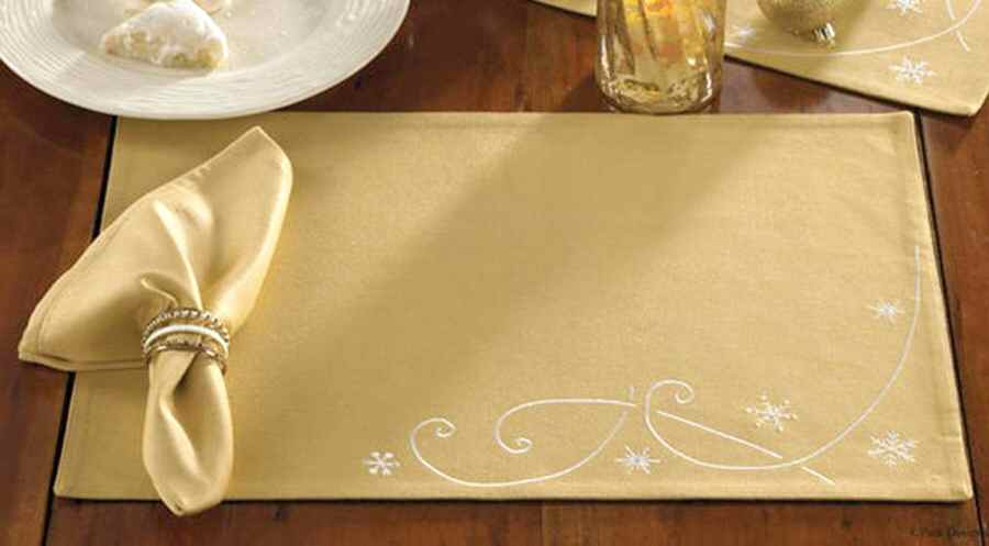 Snow Swirl Cloth Placemat by Park Designs-1