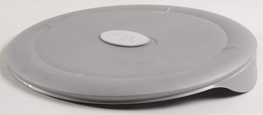 Storage Containers Dark Grey Vented Plastic Lid #8201 by Pyrex-1