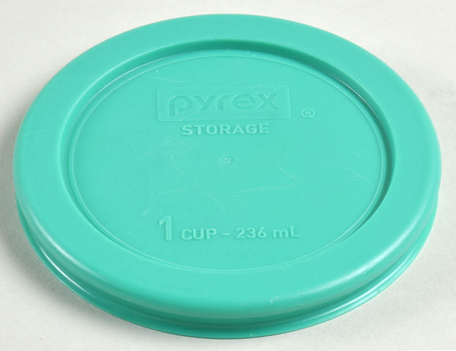 Storage Containers Green Plastic Lid #7202-PC by Pyrex-1