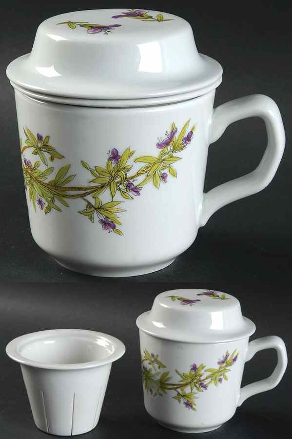 PIL30 Mug with Lid & Infuser by Pillivuyt-1