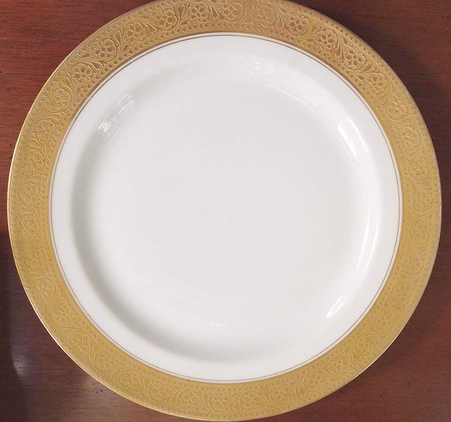 POY721 Dinner Plate by Jean Pouyat-1
