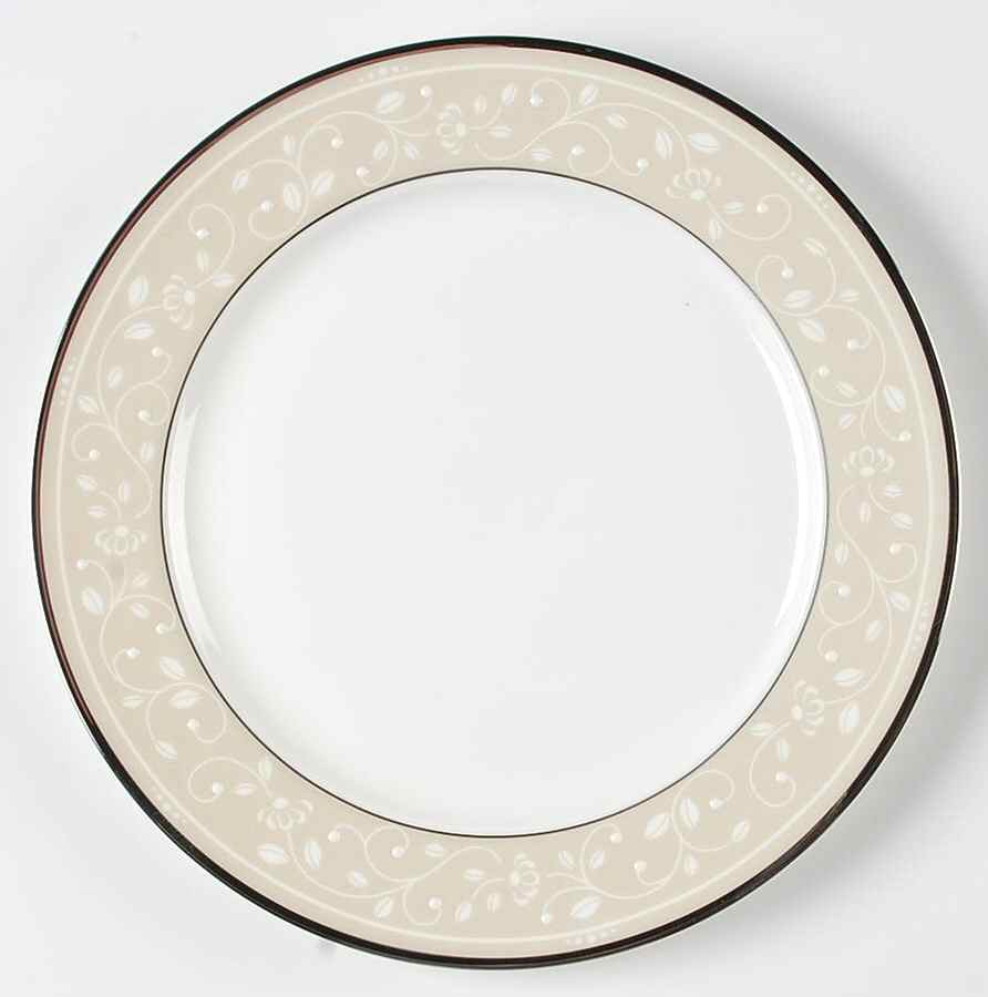 Sweet Elegance Salad Plate by Princess House-1