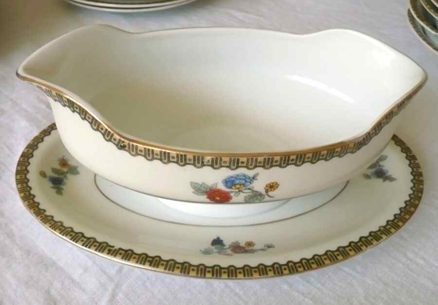 1952 Gravy Boat with Attached Underplate by Phoenix (Czech)-1