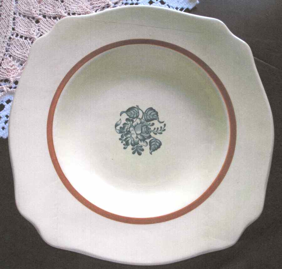 Gronn Rose Dinner Plate by Porsgrund-1