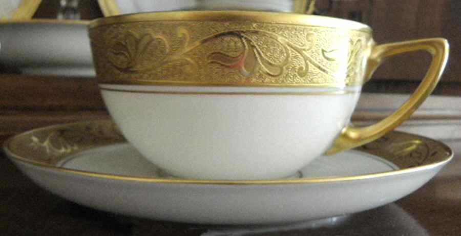 PIC155 Flat Cup & Saucer Set by Pickard-1