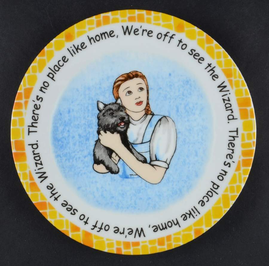 Wizard of Oz Dessert/Pie Plate by Cardew Design-1