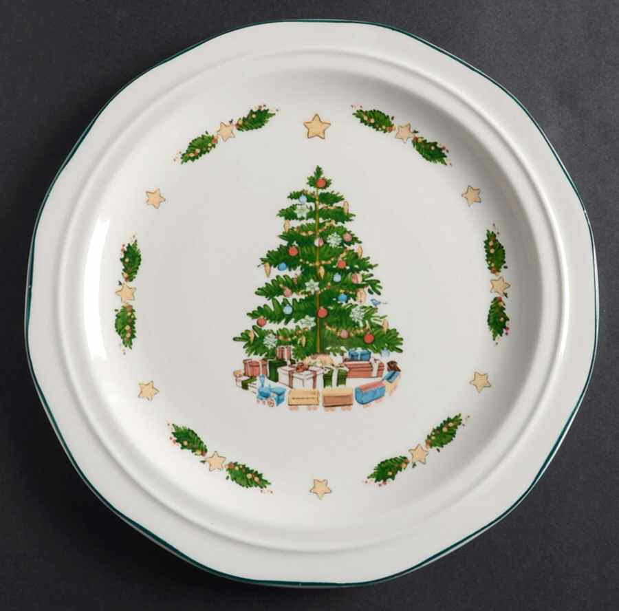 Holiday Heritage Dinner Plate by Pfaltzgraff-1
