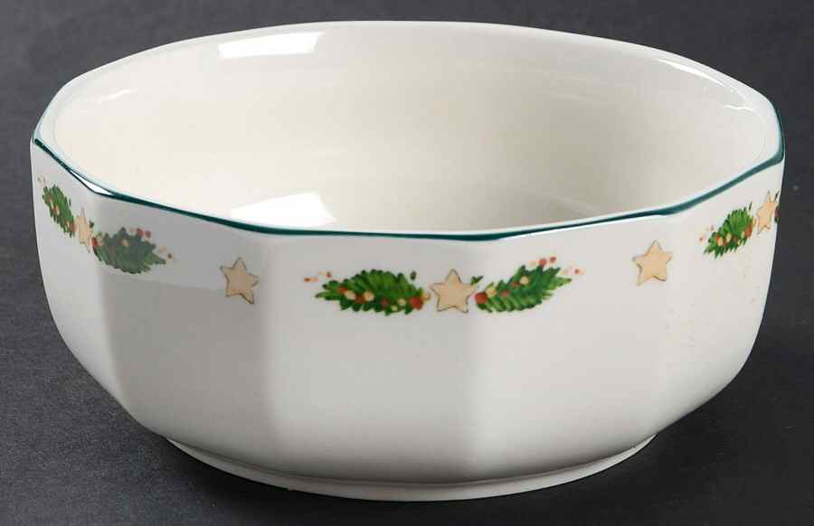 Holiday Heritage Soup/Cereal Bowl by Pfaltzgraff-1