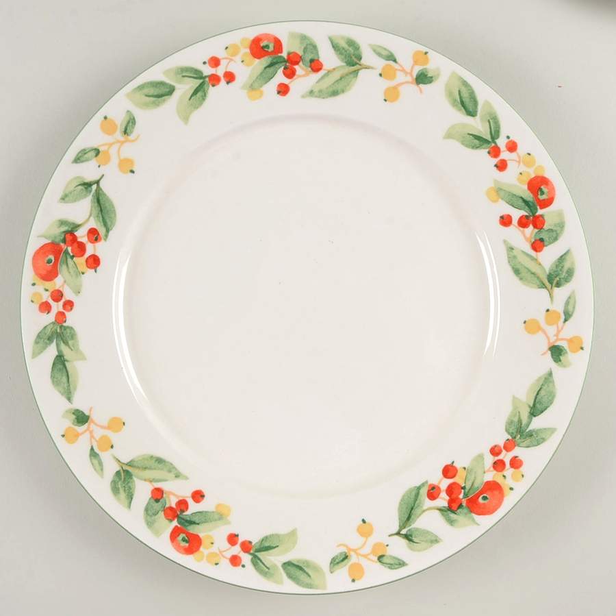 Berry Garland Dinner Plate by Pfaltzgraff-1