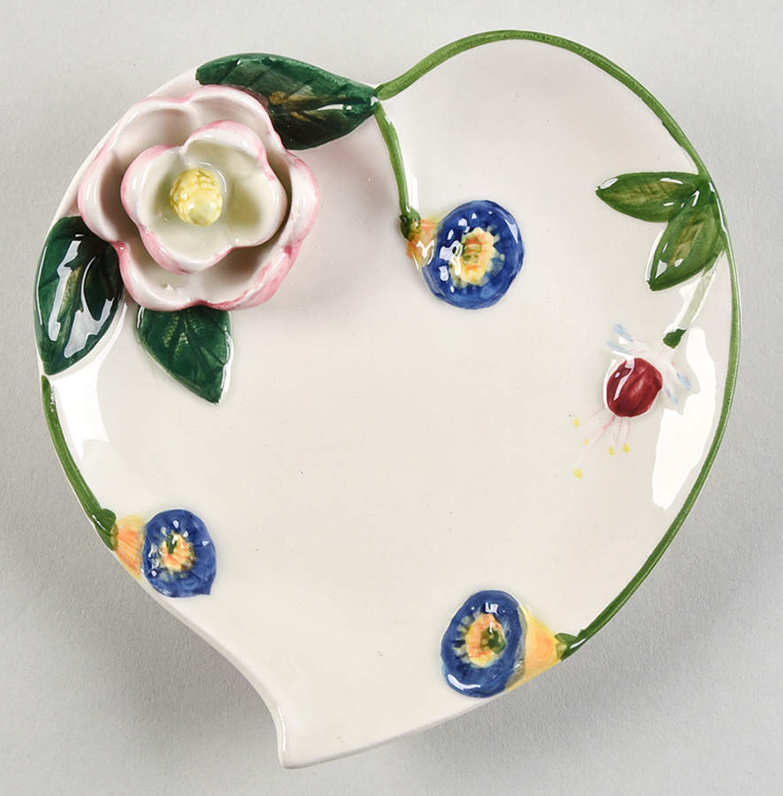 Botanic Hummingbird 3" Heart Plate by Portmeirion-1