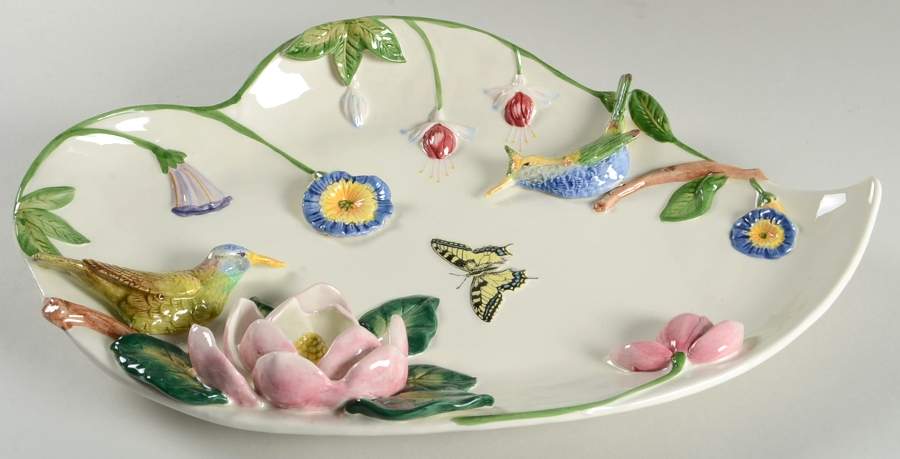 Botanic Hummingbird 18" Heart Shape Platter by Portmeirion-1