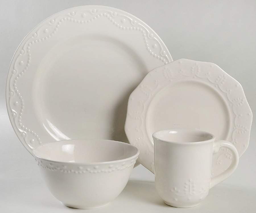 Whitaker Vanilla 4 Piece Place Setting by Paula Deen-1
