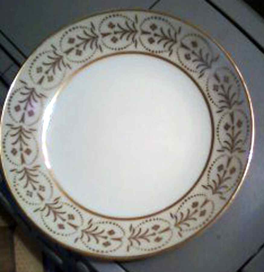 Belgrave Dinner Plate by Palazzo (Japan)-1