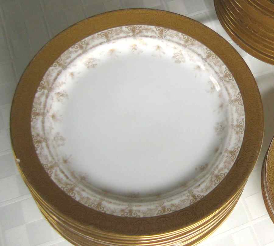 POY743 Dinner Plate by Jean Pouyat-1