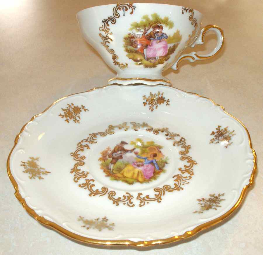 PBU11 Footed Cup & Saucer Set by Parbus-1