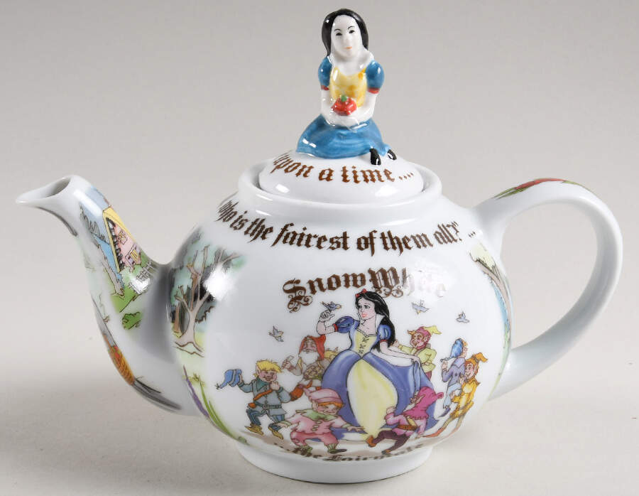 Snow White Mini Teapot & Lid by Cardew Design-1