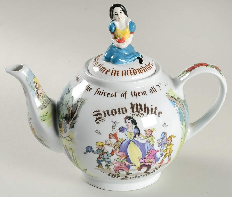 Snow White Teapot & Lid by Cardew Design-1