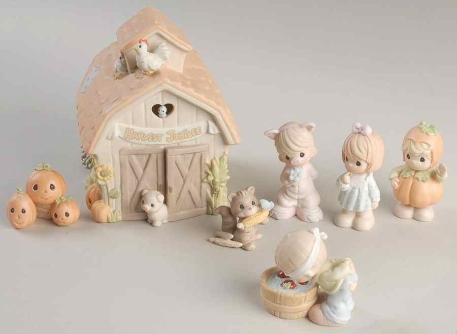 Fall Festival-Set of 7 Egg-Fall Festival - Egg Trademark, No Box by Precious Moments-1